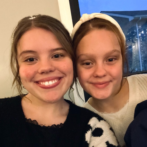 Meet your Posher, Mckenzie - Picture 3 of 10